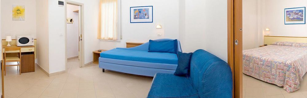 Hotel La Plage กัตตอลิกา ภายนอก รูปภาพ