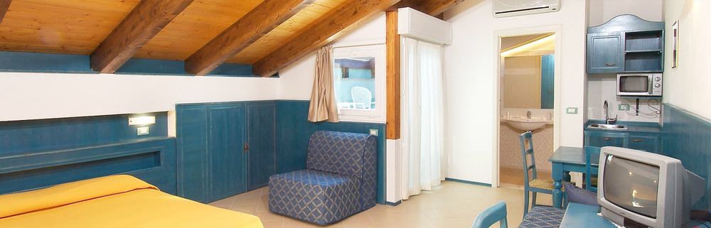 Hotel La Plage กัตตอลิกา ภายนอก รูปภาพ